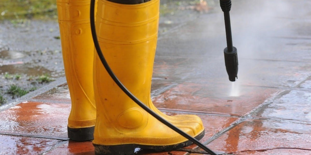 Benefits of The Hydro Jetting Services for Cleaner Pipes